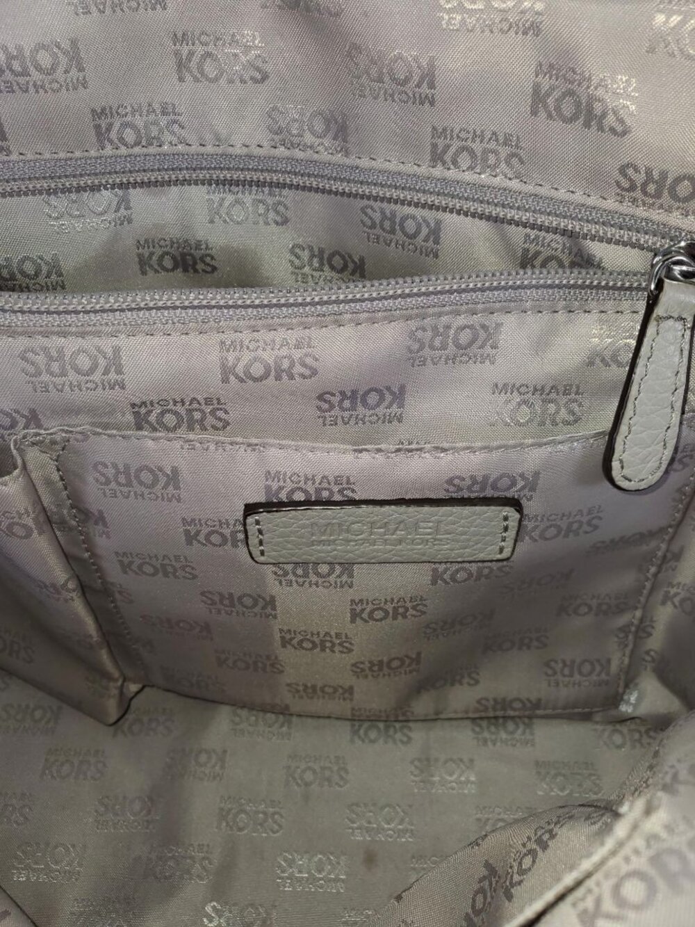 Michael Kors Women's Grey Leather Dome Satchel 1522 - Picture 10 of 15